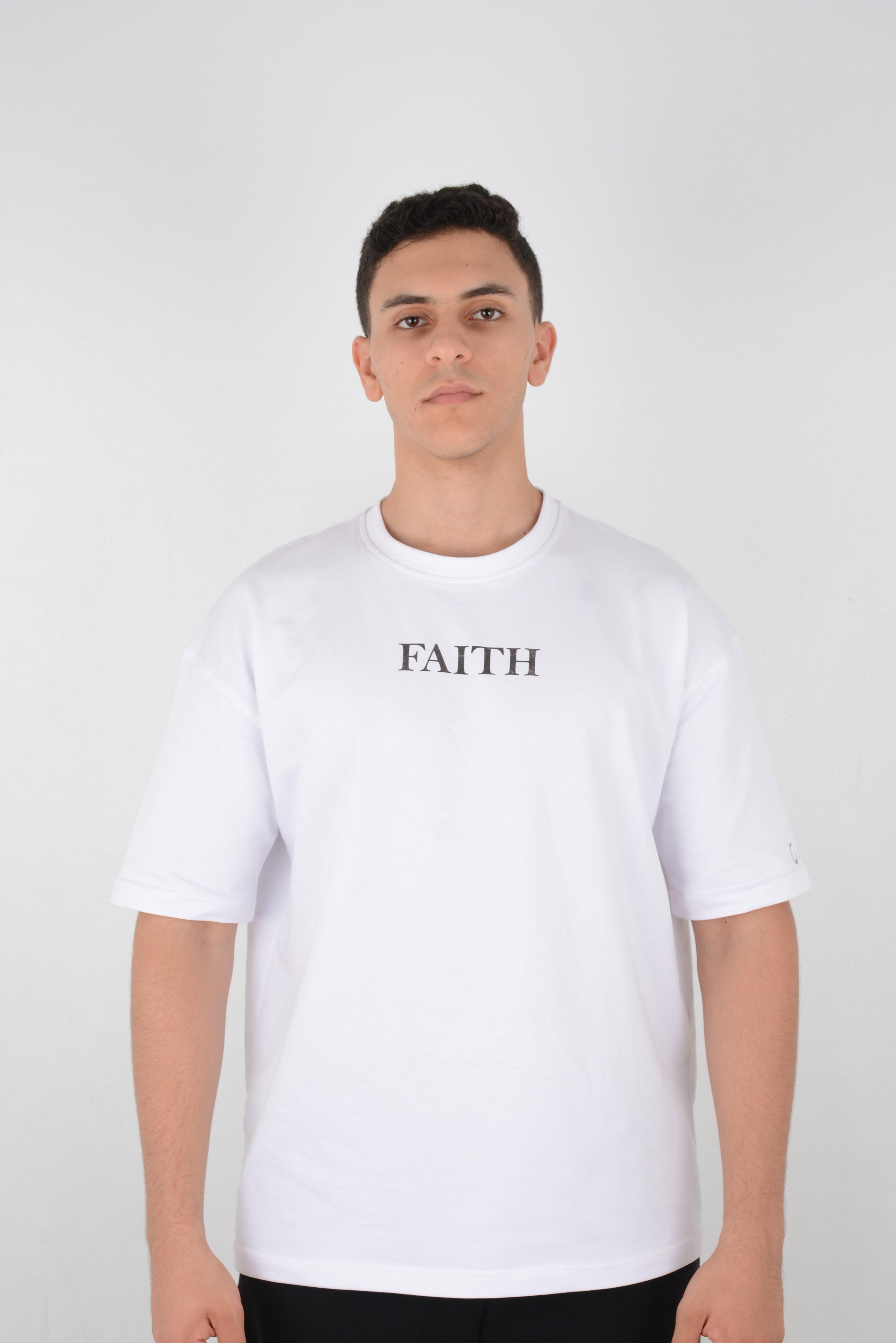 OVERSIZE WHITE T-SHIRT (FAITH)